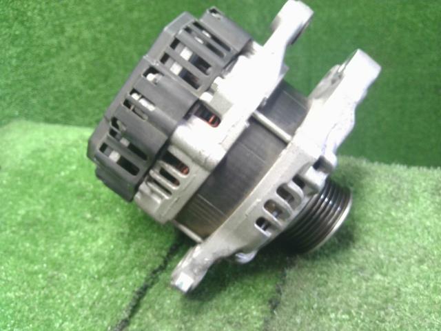 【中古】ハスラー DAA-MR41S オルタネーター ダイナモ 96100-85P12 自社品番250429 A6R