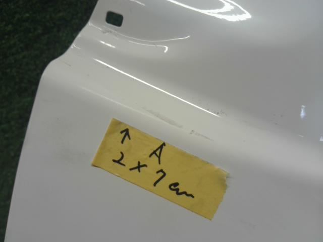 【中古】ヴィッツ DBA-KSP130 右フロントフェンダー 53811-52390 自社品番250437 040