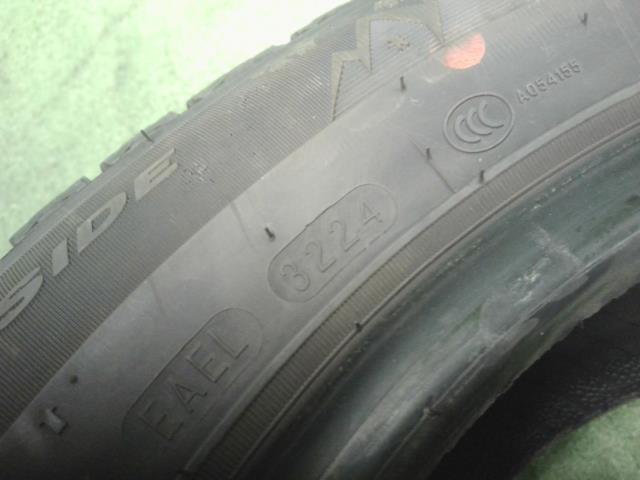 【中古】14インチ 冬 スタッドレスタイヤ 165/70R14 2本  NEXEN 24年製 自社品番250438