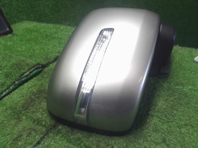 【中古】スペーシア DBA-MK32S 右ドアミラー サイドミラー 847Y1-81MV3 自社品番250442 ZVC