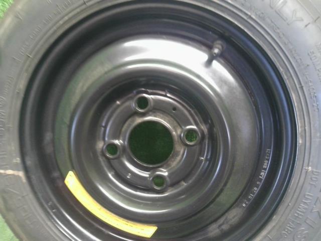 【中古】アルト HBD-HA36V スペアタイヤ 12インチ 43290-64L01 自社品番250443 26U