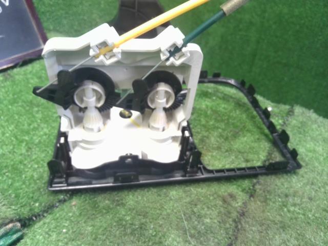 【中古】アルト HBD-HA36V エアコン AC スイッチパネル 74400-74P20-5PK 自社品番250443 26U