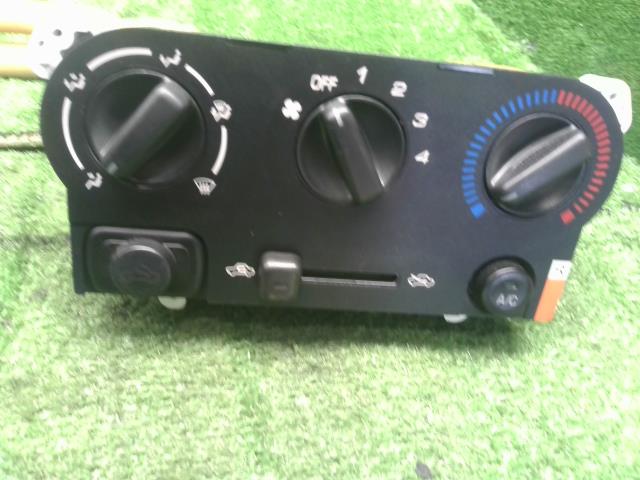 【中古】コペン ABA-L880K エアコン AC スイッチパネル 55910-97248 自社品番250446 S30