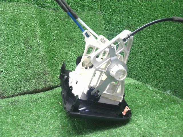 【中古】NV100クリッパー HBD-DR17V エアコン AC スイッチパネル 27511-4A03H 自社品番250453 Z2S