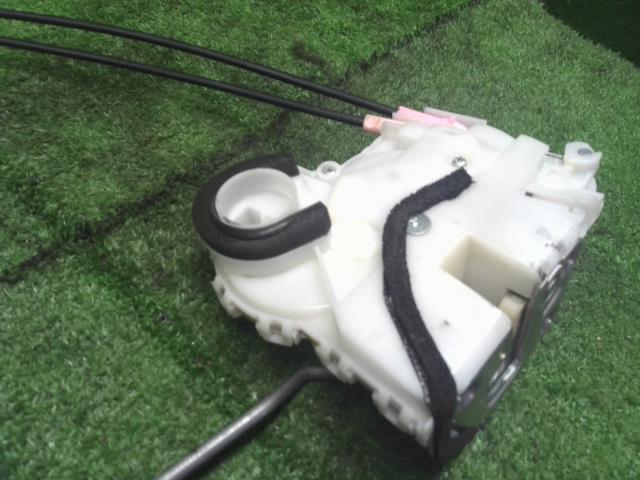 【中古】NV100クリッパー HBD-DR17V 左フロントドアロック 80503-4A02M 自社品番250453 Z2S