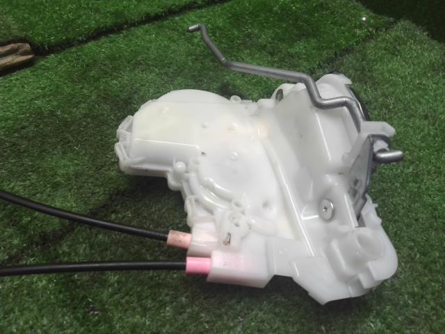 【中古】NV100クリッパー HBD-DR17V 左フロントドアロック 80503-4A02M 自社品番250453 Z2S