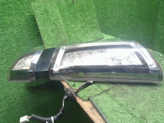 【中古】Ｎ－ＷＧＮ DBA-JH2 左テールランプ 33550-T6G-J01 自社品番250454 NH624P