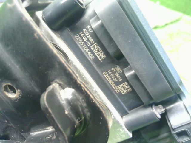 【中古】タント DBA-LA610S ＡＢＳアクチュエーター 44050-B2860 自社品番250455 W24