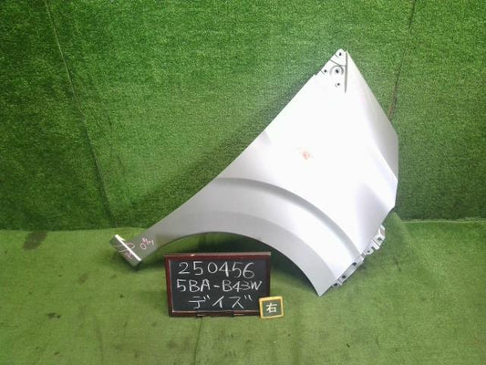 【中古】デイズ 5BA-B43W 右 フロント フェンダー 63100-7MA2J 自社品番250456 KBV