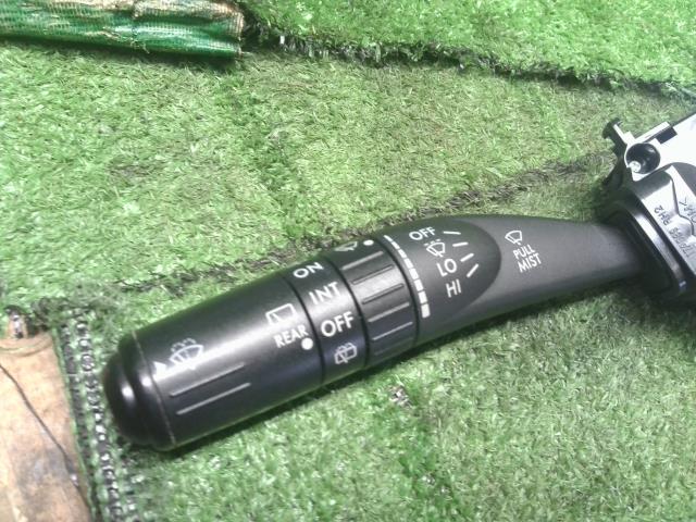 【中古】フォレスター DBA-SH5 ディマー コンビネーションスイッチ 83114AG011 自社品番250457 37J