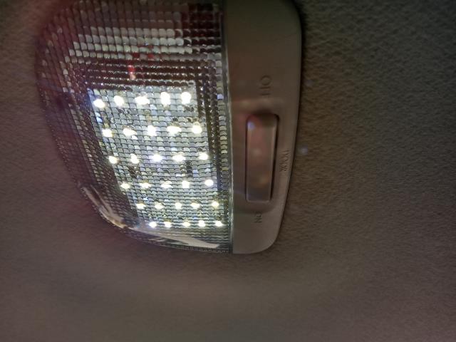 【中古】フォレスター DBA-SH5 ルームランプ 84601AG040LO 自社品番250457 37J