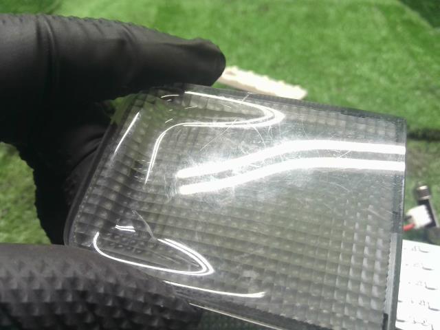 【中古】フォレスター DBA-SH5 ルームランプ 84601AG040LO 自社品番250457 37J