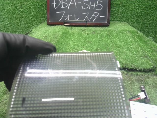 【中古】フォレスター DBA-SH5 ルームランプ 84601AG040LO 自社品番250457 37J