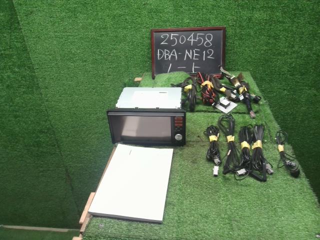 【中古】ノート DBA-NE12 カーナビゲーション MM115D-W 自社品番250458 KH3