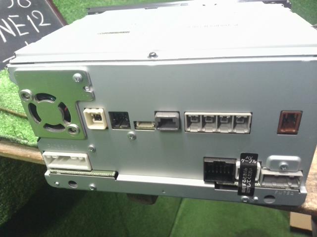 【中古】ノート DBA-NE12 カーナビゲーション MM115D-W 自社品番250458 KH3