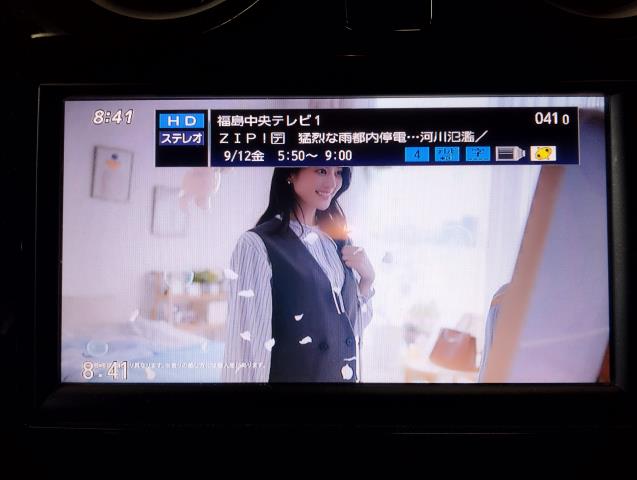 【中古】ノート DBA-NE12 カーナビゲーション MM115D-W 自社品番250458 KH3