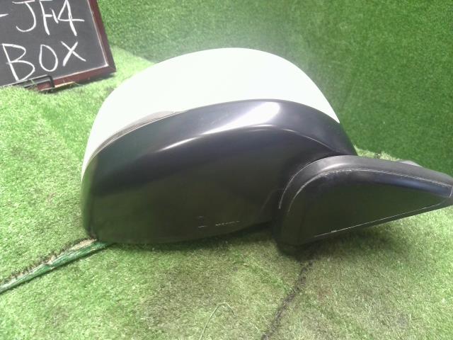 【中古】Ｎ－ＢＯＸ DBA-JF4 右ドアミラー サイドミラー 76208-TTA-J11 自社品番250459 NH883P