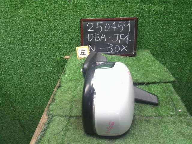 【中古】Ｎ－ＢＯＸ DBA-JF4 左ドアミラー サイドミラー 76258-TTA-J11 自社品番250459 NH883P