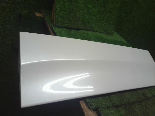 【中古】Ｎ－ＢＯＸ DBA-JF4 左スライドレールカバー 72585TTA-013ZS 自社品番250459 NH883P