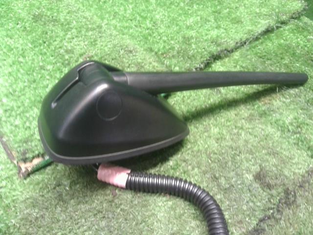 【中古】Ｎ－ＢＯＸ DBA-JF4 アンテナ 39152-TTA-J21 自社品番250459 NH883P