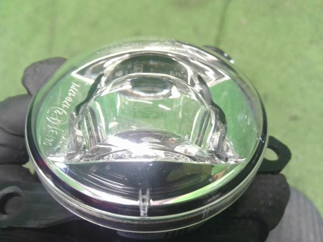 【中古】ハイゼット EBD-S331V 左右 フォグランプ ライト カバー付 81220-B5030 自社品番250462 X07