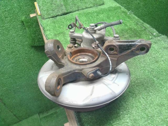 【中古】ハイゼット EBD-S331V 左フロントナックルハブ 43212-B5090 自社品番250462 X07