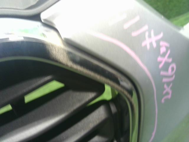 【中古】アウディ A1 DBA-8XCAX フロントバンパー 8X0 807 066 A 自社品番250468