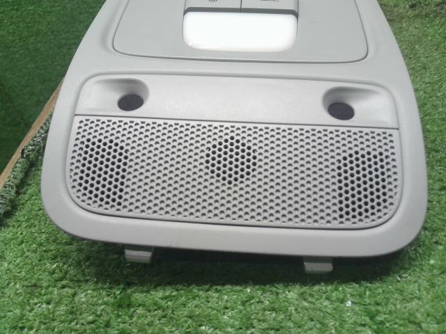 【中古】アウディ A1 DBA-8XCAX ルームランプ 8X0 947 135 AL 自社品番250468