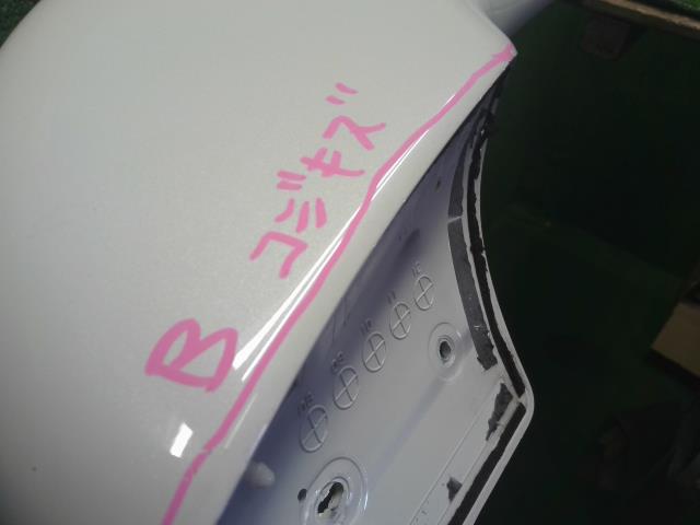 【中古】キューブ DBA-Z12 リアゲート バックドアスポイラー ライダー用 96030-1A15A 自社品番250471 QX1