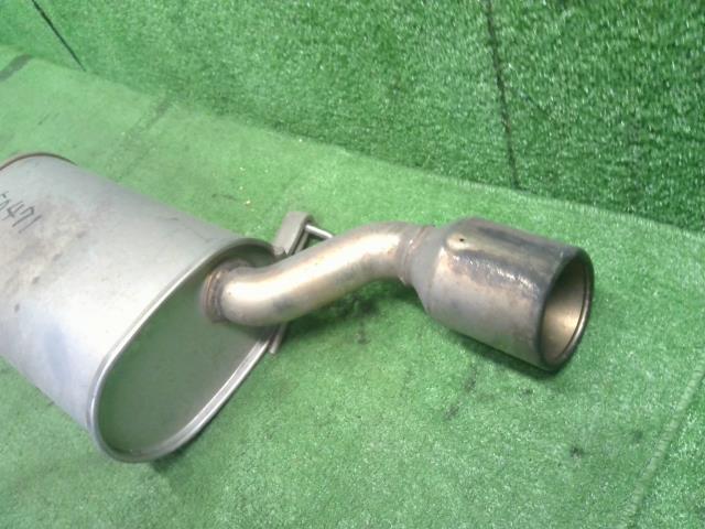 【中古】キューブ DBA-Z12 リアマフラー ライダー用 B0100-1A12C 自社品番250471 QX1