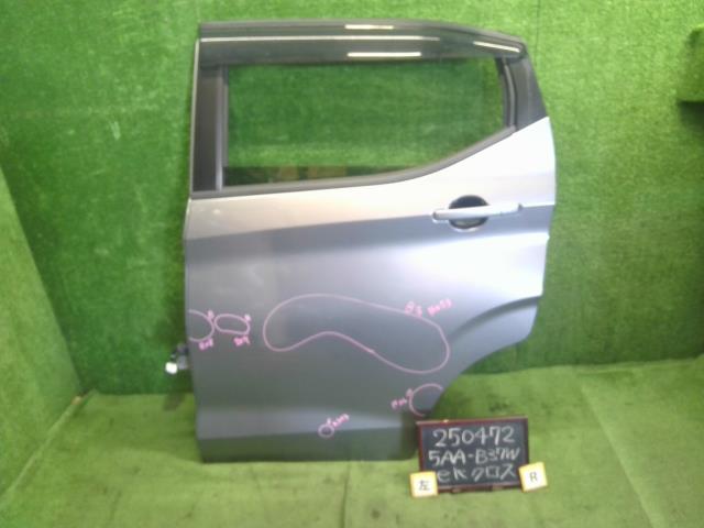 【中古】ｅＫクロス 5AA-B37W 左リアドア 5730B855 自社品番250472 U17