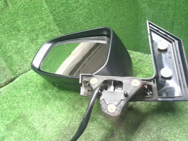 【中古】ｅＫクロス 5AA-B37W 左ドアミラー サイドミラー MQ716144 自社品番250472 U17