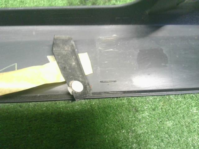 【中古】ｅＫクロス 5AA-B37W 左サイドステップ スポイラー MQ715584 自社品番250472 U17