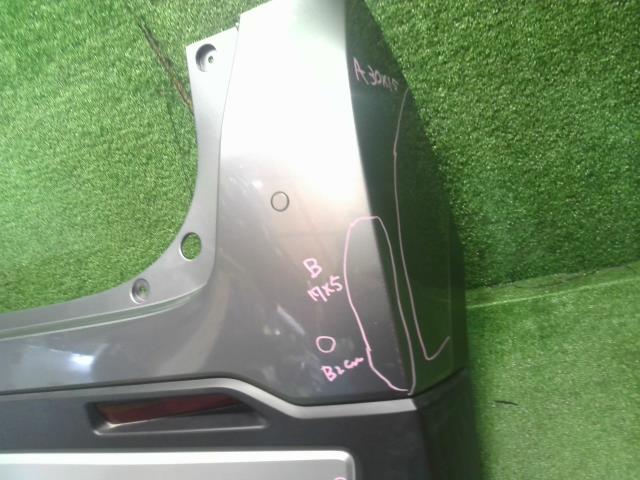 【中古】ｅＫクロス 5AA-B37W リアバンパー MQ715761 自社品番250472 U17