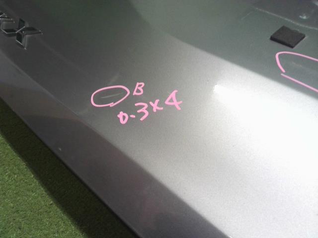 【中古】ｅＫクロス 5AA-B37W バックドア リアゲート 5801C316 自社品番250472 U17