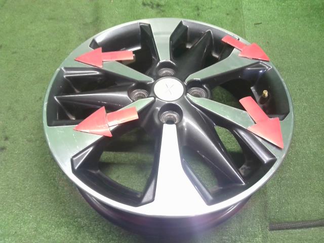 【中古】ｅＫクロス 5AA-B37W 純正 15インチ アルミホイール 1本 MQ714177 自社品番250472 U17