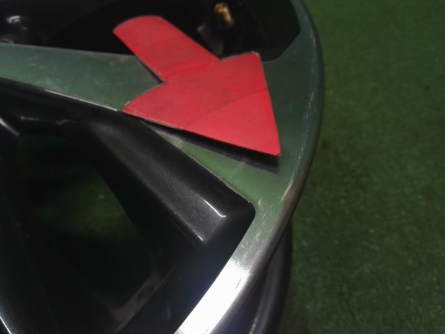 【中古】ｅＫクロス 5AA-B37W 純正 15インチ アルミホイール 1本 MQ714177 自社品番250472 U17