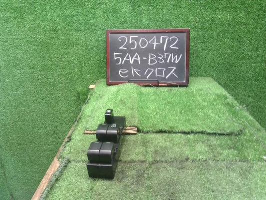 【中古】ｅＫクロス 5AA-B37W パワーウインドウ PWスイッチ MQ714706 自社品番250472 U17