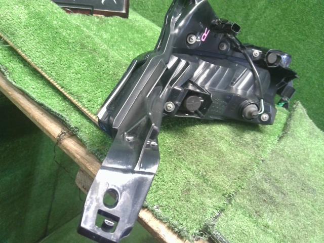 【中古】ｅＫクロス 5AA-B37W 右 フロントデイライト  MQ714724 自社品番250472 U17