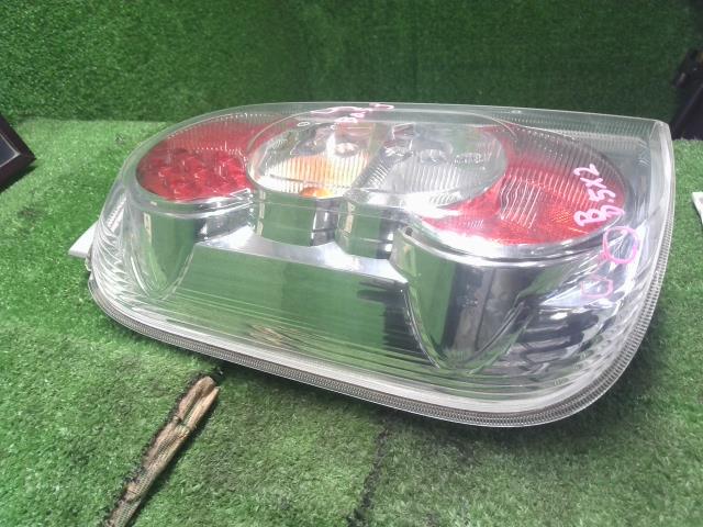 【中古】ミラココア DBA-L685S 左テールランプ 81560-B2480 自社品番250479 X81