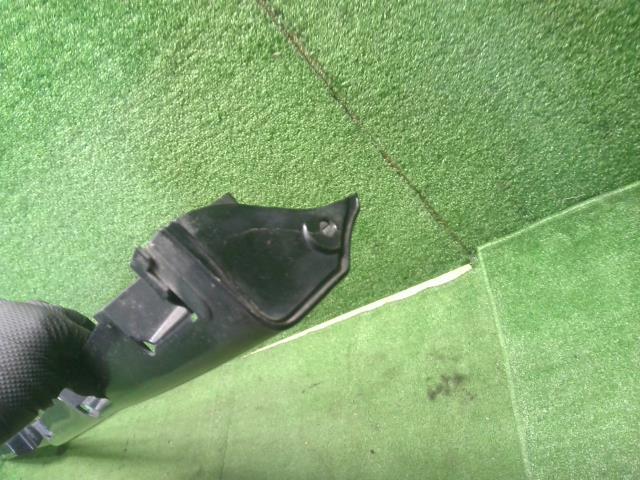 【中古】エブリィ ABA-DA17W 左サイドステップ スポイラー 77220-64P60-ZJ3 自社品番250485 ZJ3