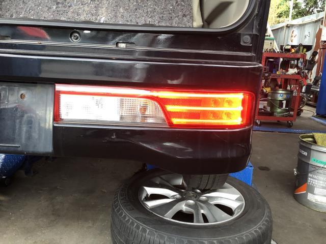 【中古】エブリィ ABA-DA17W 右テールランプ 35650-64P00 自社品番250485 ZJ3
