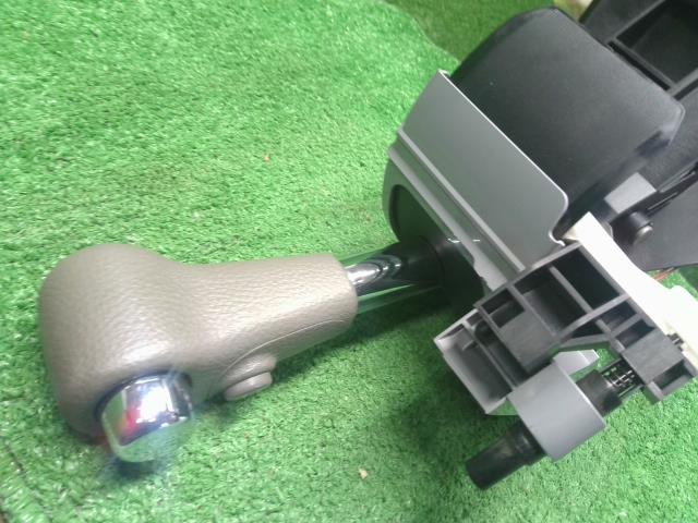 【中古】エブリィ ABA-DA17W シフトレバー 28100-64P30-BMF 自社品番250485 ZJ3