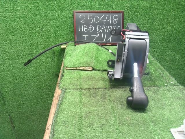 【中古】エブリィ HBD-DA17V シフトレバー 28100-64P10-C48 自社品番250498 26U