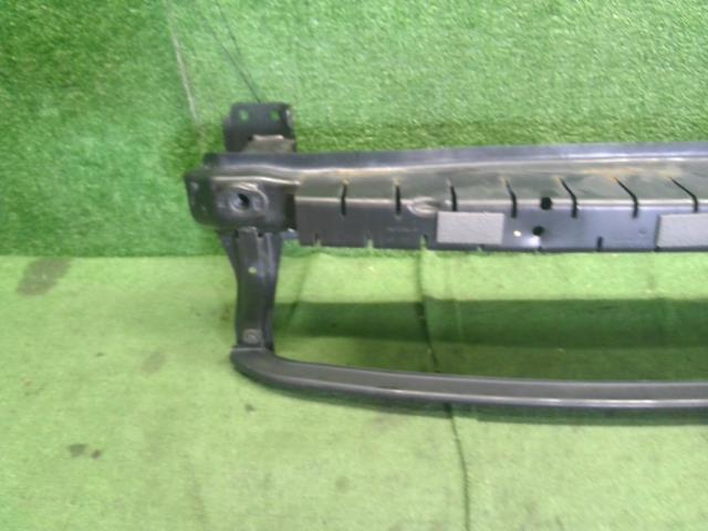 【中古】VW ポロ DBA-6RCBZ フロントバンパーホースメント リーンホース コアサポート6R0807109D 自社品番250499