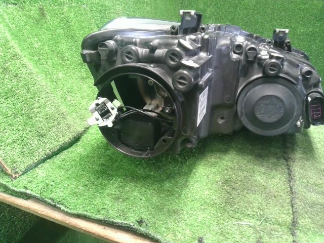【中古】VW ポロ DBA-6RCBZ 左ヘッドランプ ライト 6R2941007F 自社品番250499