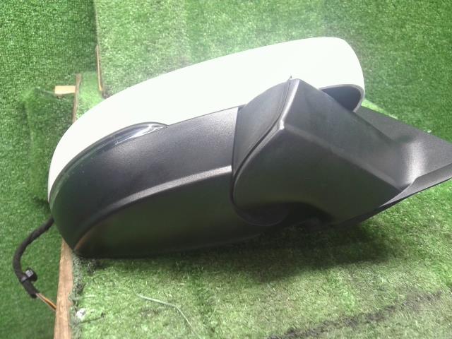 【中古】VW ポロ DBA-6RCBZ 右サイドミラー ドアミラー 6R2857508S 自社品番250499