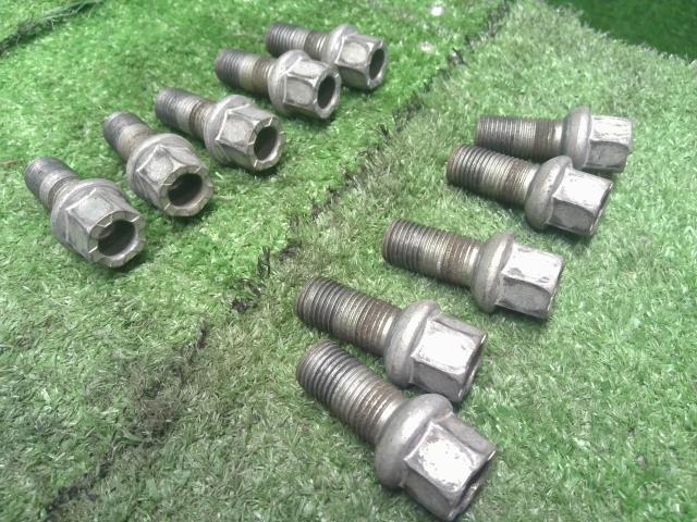 【中古】VW ポロ DBA-6RCBZ ホイールボルト 1台分  自社品番250499