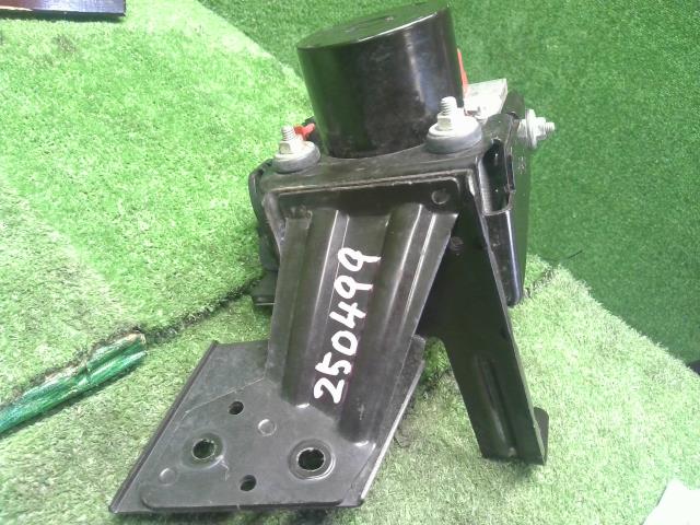 【中古】VW ポロ DBA-6RCBZ ＡＢＳアクチュエーター 6R0614517BA 自社品番250499