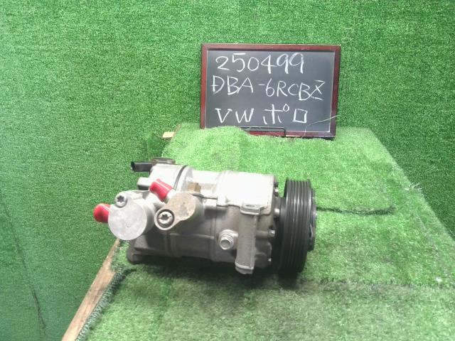 【中古】VW ポロ DBA-6RCBZ エアコン AC コンプレッサー 5N0820803C 自社品番250499